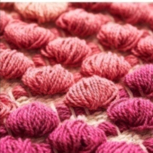 New! Pink Ombré Woven Clutch - Picture 3 of 6